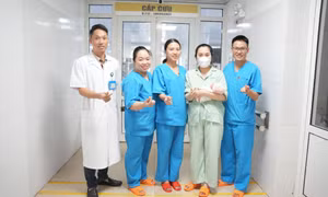 Cứu trẻ sinh cực non 26 tuần bị xuất huyết não, giãn não thất