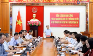 Tiếp tục phát huy hơn nữa vai trò, trách nhiệm của đại biểu và cơ quan dân cử
