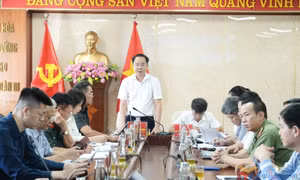 Toàn bộ giấy mời, vé mời của Chương trình nghệ thuật “Mãi mãi tuổi 20” được cấp miễn phí và kiểm soát bằng mã QR
