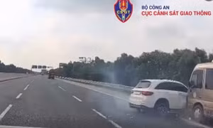 Nguyên nhân vụ tai nạn liên hoàn 3 xe trên cao tốc Hà Nội - Hải Phòng