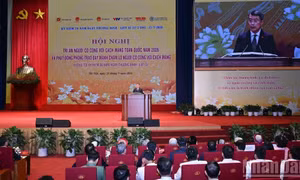 Luôn khắc ghi những thành quả vinh quang có được từ sự hy sinh to lớn, cao cả của các thế hệ đi trước
