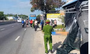 Tai nạn giữa xe khách và xe máy trên quốc lộ khiến một người tử vong