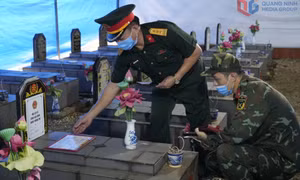 Hành trình tìm lại tên cho những người anh hùng