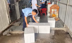 Xử phạt gần 43 triệu đồng cơ sở sản xuất nước đá vi phạm ATTP