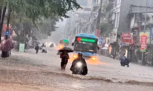 Chuyên gia cảnh báo những điểm có mưa lớn nhất và rủi ro thiên tai đi kèm