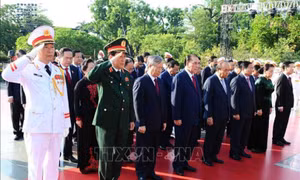 Lãnh đạo Đảng, Nhà nước tưởng niệm các Anh hùng liệt sỹ