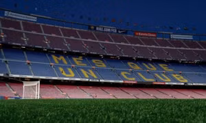 Super League là lối thoát cuối cùng của Barcelona