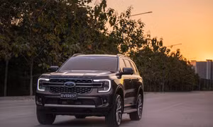 Ford Everest thế hệ mới ra mắt, giá từ 1,1 tỷ đồng