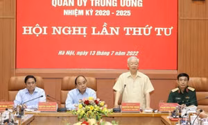 Tổng Bí thư: Quản lý chặt vùng trời, vùng biển, các địa bàn chiến lược
