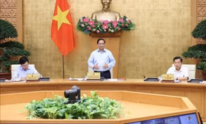 Phấn đấu tăng trưởng kinh tế năm 2022 đạt 7%, vượt mục tiêu Quốc hội giao