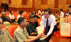 TX Quảng Yên gặp mặt 145 người có công tiêu biểu