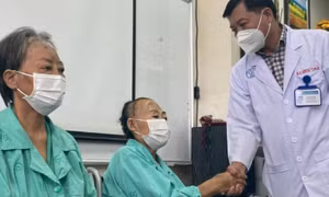 Nhiều người bất ngờ hoại tử sọ và hàm mặt sau mắc Covid