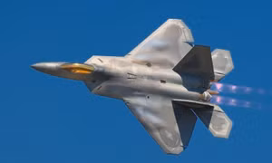 Mỹ đưa chiến đấu cơ F-22 Raptor tới 'bảo vệ không phận' Ba Lan