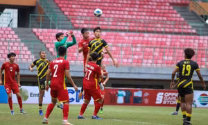 Việt Nam sập bẫy Malaysia ở bán kết U19 Đông Nam Á