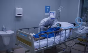 Phim 'Không sợ hãi': Tình người xoa dịu nỗi đau đại dịch