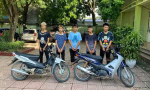 Truy nóng ổ nhóm “tuổi teen” dùng dao đi cướp tài sản