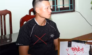 Giấu ma túy kèm lựu đạn