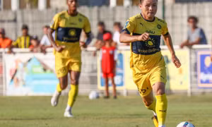 Pau FC thắng nhọc đội hạng Tư