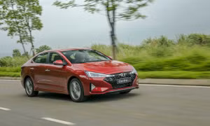 Người Việt chuộng sedan cỡ C Hàn hơn Nhật
