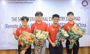 Cả đội tuyển Việt Nam giành huy chương vàng Olympic Hóa học quốc tế