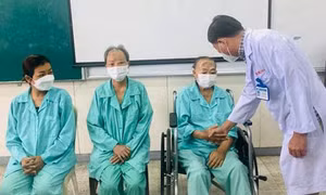 Hoại tử xương sau Covid-19: Dấu hiệu nhận biết cần đi khám chuyên khoa