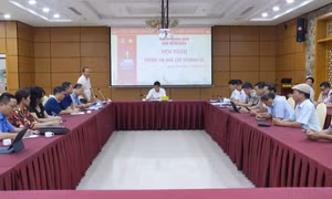 Hội nghị thông tin báo chí thường kỳ