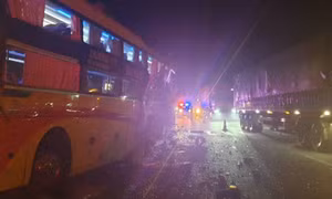 3 ôtô đâm vào nhau, phụ xe khách rơi xuống giếng tử vong
