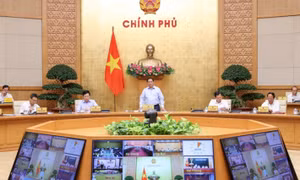 Thủ tướng: Thông điệp chính là ưu tiên ổn định kinh tế vĩ mô, kiểm soát lạm phát, bảo đảm các cân đối lớn