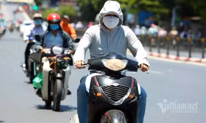 Việc đầu tiên không thể bỏ qua khi sơ cứu người bị sốc nhiệt do nắng nóng