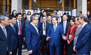 Quốc hội tiếp tục quan tâm, đồng hành để các cơ quan đại diện ngoại giao hoàn thành tốt trọng trách