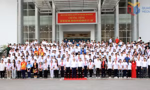 Đồng chí Bí thư Tỉnh ủy gửi gắm nhiều kỳ vọng tới thế hệ trẻ trước thềm năm học mới