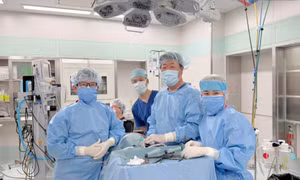 Tăng cường hợp tác phát triển nguồn nhân lực y tế chất lượng cao 