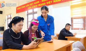 Hỗ trợ đồng bào dân tộc thiểu số làm chủ nền tảng số