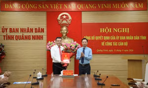 Trao quyết định bổ nhiệm Phó Giám đốc Ban Quản lý dự án đầu tư xây dựng khu vực I