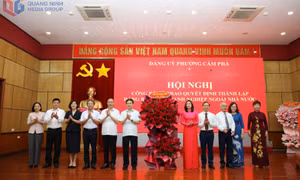 Thành lập Đảng bộ Khối doanh nghiệp ngoài nhà nước phường Cẩm Phả