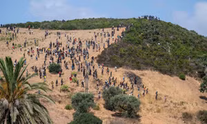 Morocco bắt giữ gần 300 người di cư tìm cách vào Ceuta