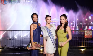 Thí sinh Miss World 2026 hòa mình vào sắc màu nhạc nước bên vịnh Hạ Long