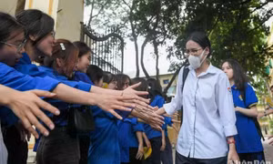 Công bố đề thi chính thức, đáp án, thang điểm môn Ngữ văn thi tốt nghiệp THPT năm 2024