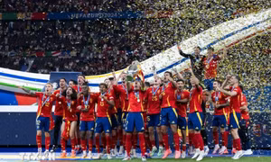Bảng xếp hạng FIFA: Tây Ban Nha bứt tốc vào top 3, Việt Nam thăng hạng