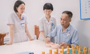 Bệnh viện Lão khoa - Phục hồi chức năng tỉnh: Nâng cao chất lượng chăm sóc sức khỏe người cao tuổi