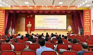Khai giảng Lớp Bồi dưỡng, cập nhật kiến thức cho cán bộ quy hoạch các chức danh Bí thư, Phó Bí thư cấp ủy cấp huyện và tương đương