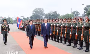 Lễ đón chính thức Chủ tịch nước Tô Lâm thăm cấp Nhà nước tới Lào