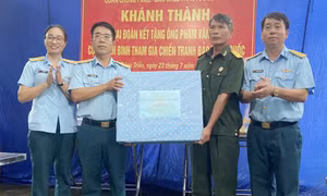 Khánh thành nhà Đại đoàn kết tại thị xã Đông Triều