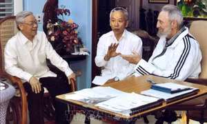 Các nhà ngoại giao quốc tế khẳng định vai trò của Tổng Bí thư Nguyễn Phú Trọng trong lịch sử hiện đại Việt Nam