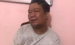 Người đàn ông đâm hai mẹ con chủ nhà trọ thương vong