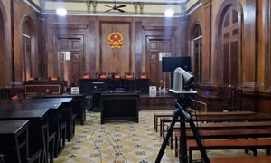 Xử đại án đăng kiểm: 254 bị cáo, tận dụng cả hành lang để bố trí chỗ ngồi