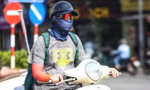 Khu vực phía Đông Bắc Bộ ngày nắng nóng, chiều có mưa dông vài nơi