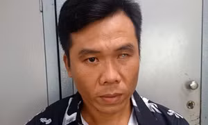 Đối tượng truy nã đặc biệt nguy hiểm tự nguyện đầu thú