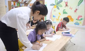 Luyện nét chữ, rèn nết người
