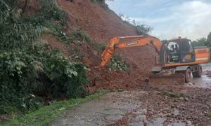 Bão số 2 suy yếu thành áp thấp nhiệt đới, Quảng Ninh khẩn trương khắc phục hậu quả do bão gây ra